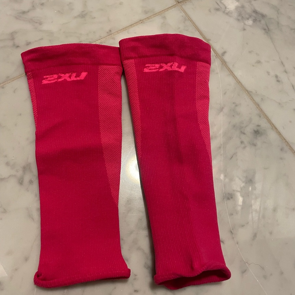 Compression performance running sleeve size small pink used a couple of times